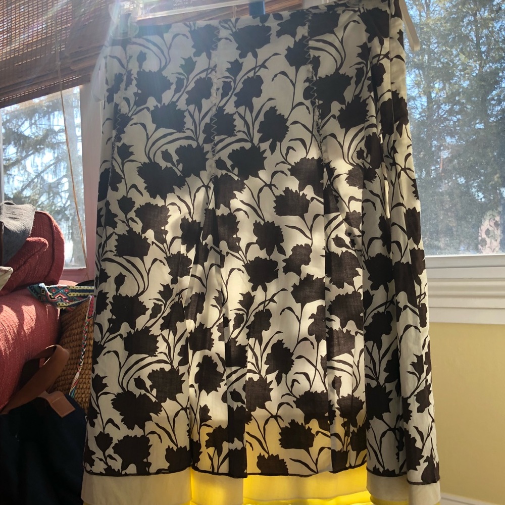 Floral patterned skirt